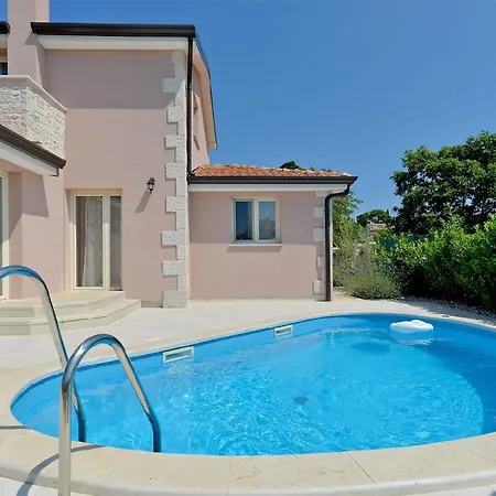 Mit Privatpool Fuer 8 Personen Ca 150 Qm In Vrznaveri, Istrien Istrische Riviera Holiday home