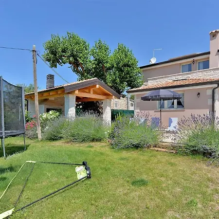 Holiday home Mit Privatpool Fuer 8 Personen Ca 150 Qm In Vrznaveri, Istrien Istrische Riviera